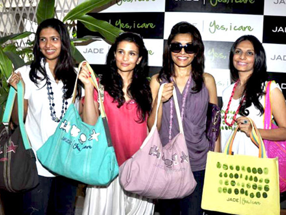 sharadha kapoor and rhea pillai at jade yes i care charity event 6