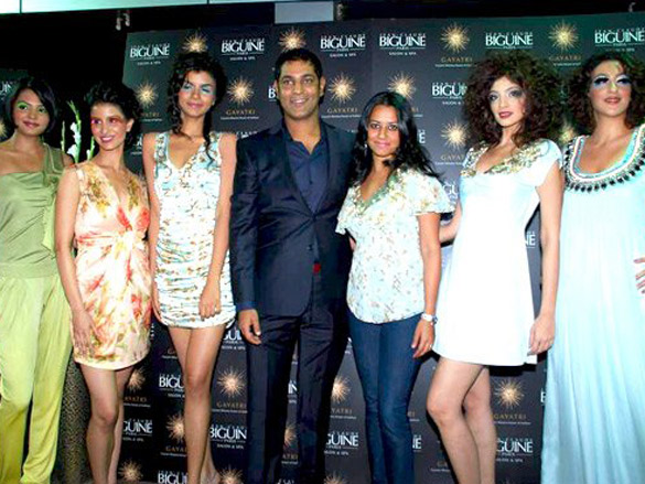 sherlyn at gayatri khannas latest collection launch 10