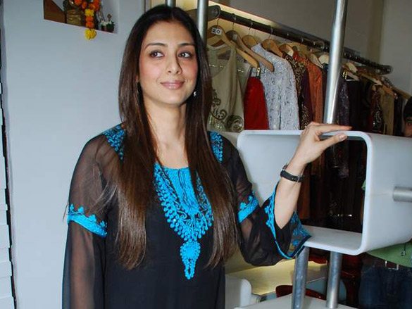 tabu and sharman joshi unveil libas summer collection 9