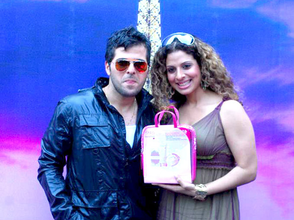 tanaz and bakhtiyaar launch ponds special valentines day packs 7