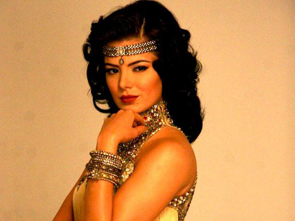 urvashi sharma shoots for pria kataria puris lfw 2010 collection 5