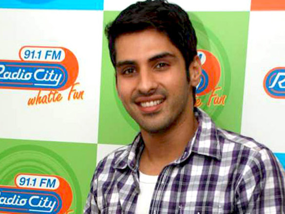 well done abbas starcast at radio city 91 1 fm 8