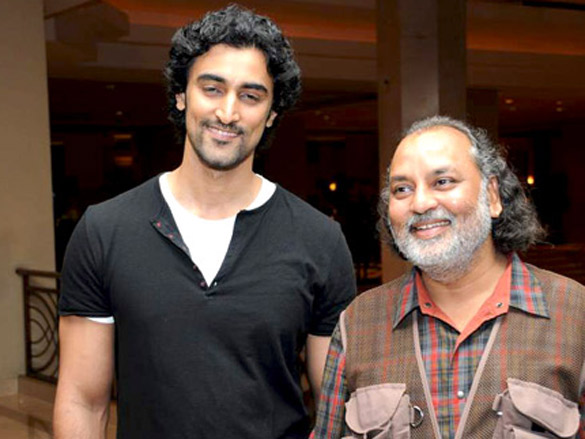 kunal kapoor and sanjay gupta at gallerie angel arts exhibition 4