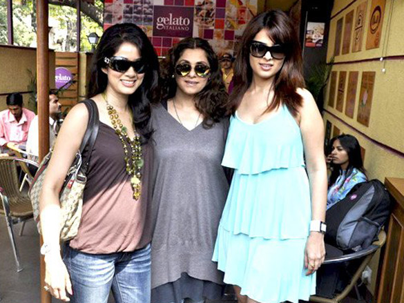 casts of tum milo toh sahi meet over a cup of coffee 7