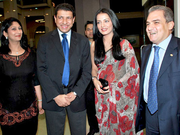 celina jaitly graces egyptian diplomats bollywood exhibition 9