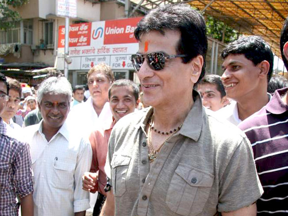 Mahesh Manjrekar Seeks Blessing At Siddhivinayak For His Film City Of ...