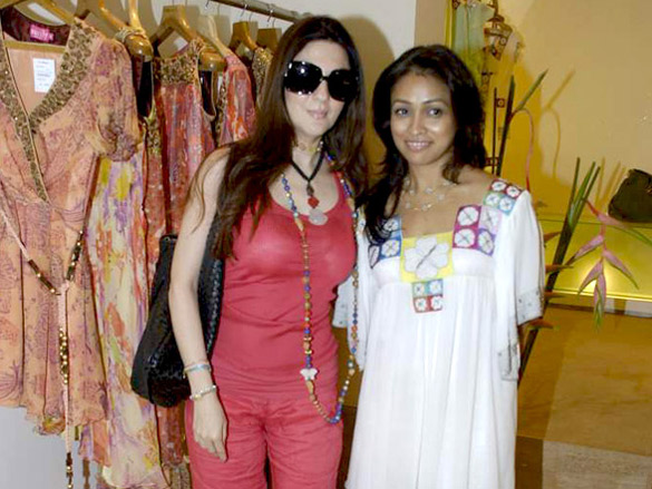 kim sharma at surily goels ipl collection launch 6