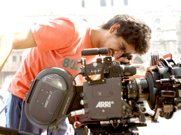 on the sets of wake up sid 9