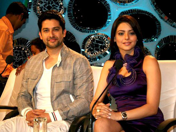 aftab and aamna on the sets of comedy circus 6