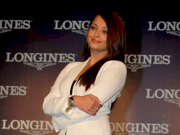 aishwarya at the longines retrograde collection launch 6