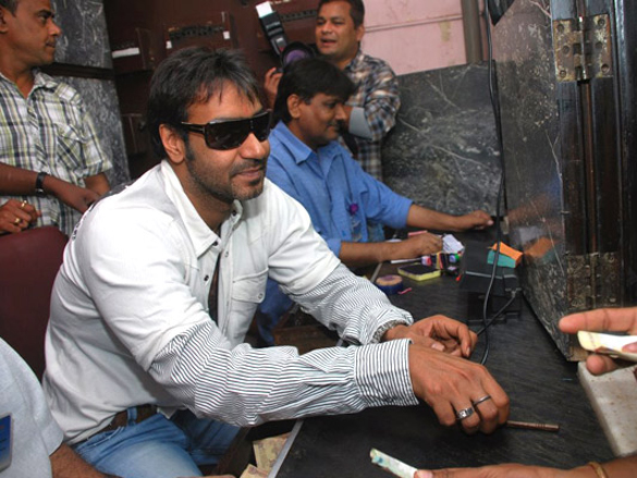ajay devgan opens london dreams advance booking 3