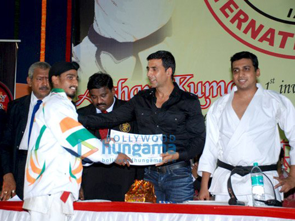akshay kumar at the finale of the karate championship 11
