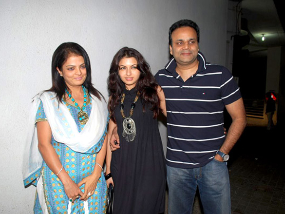 akshayneha and sameera at de dana dan screening 10