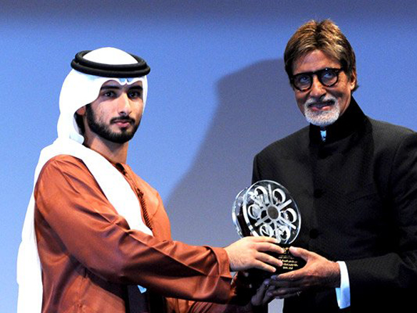 amitabh receives award at 6th dubai international film festival 3