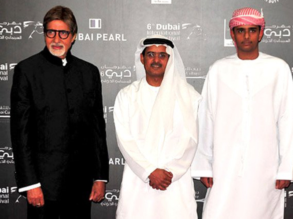 amitabh receives award at 6th dubai international film festival 6
