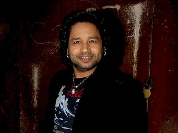 anousha dandekar and shona mahapatra at mtv rock on finals 4