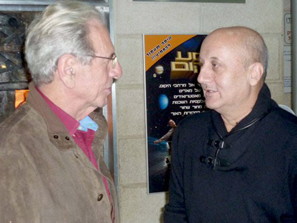 anupam kher meets israeli actor chaim topol 4