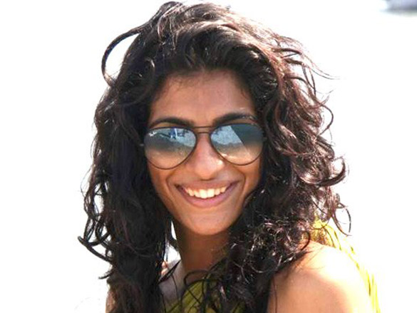 anushka at indian navy week open swimming championships 8