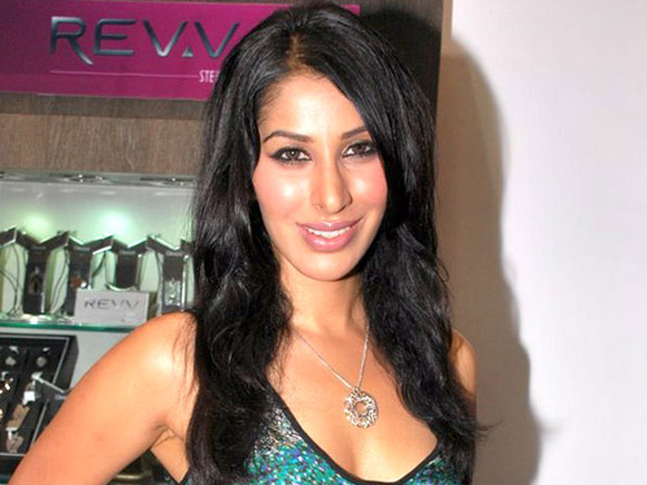 ashish chowdhry and sophie choudry promote daddy cool 8