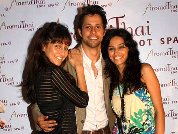 ashish chowdhry at anusha dandekars spa bash 3