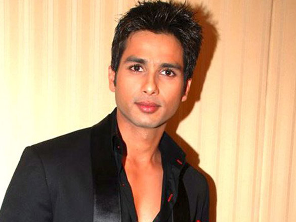 asin and shahid kapoor receive giants international awards 6