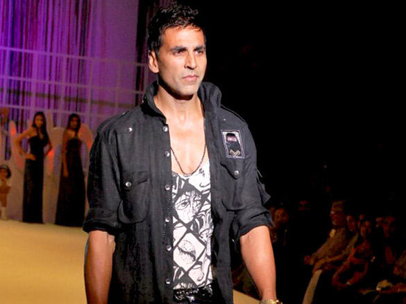 being human show sees salmanaamirsanjayakshay and saif 6