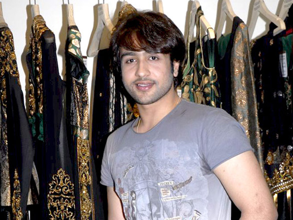 big b and katrina kaif grace vikram phadnis store opening 17