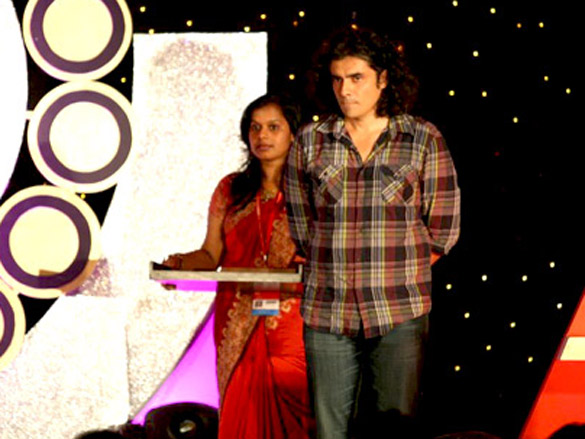 big b recieves lifetime achievement at mami closing ceremony 6
