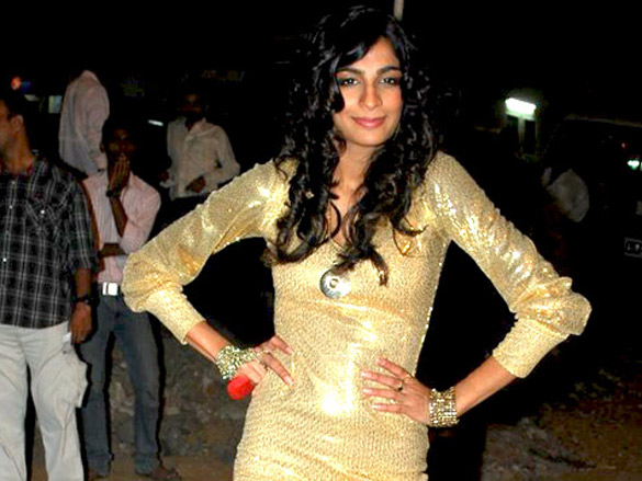 big baishwaryashahrukh and priyanka at umang 09 police show 21