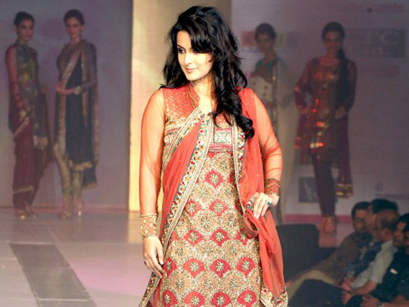bollywood divas sparkle at cokuss 3