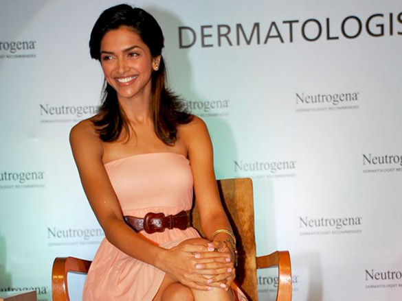 deepika endorses neutrogena products 11
