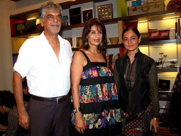 designers and models at the muse store 15