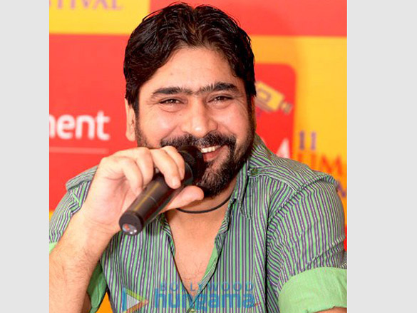 divya dutta at press conference of haat at mami festival 3