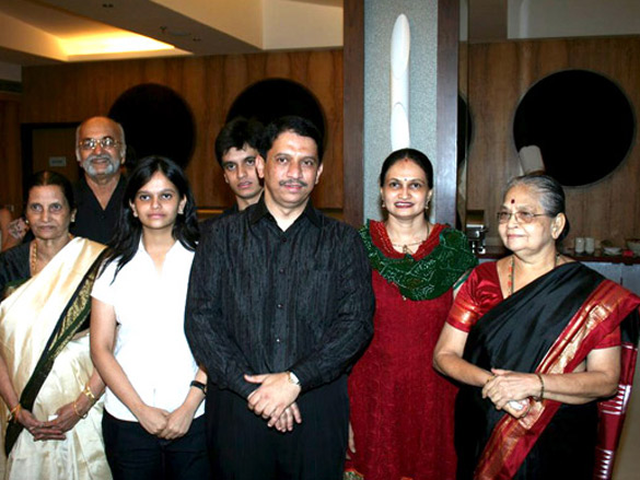dr bhujang pais birthday bash 18