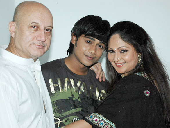 anupam kherrati agnihotri
