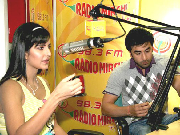film promotion of ajab prem ki ghazab kahani on radio mirchi 5