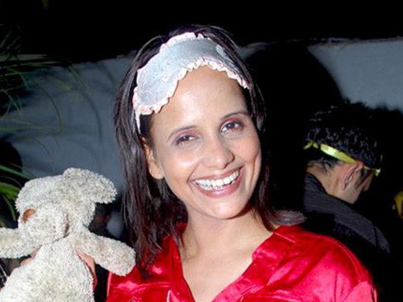 imran khan and dino morea at elbo room halloween bash 10