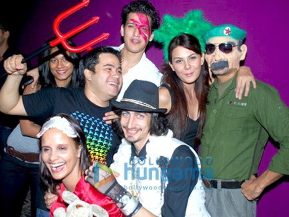 imran khan and dino morea at elbo room halloween bash 13