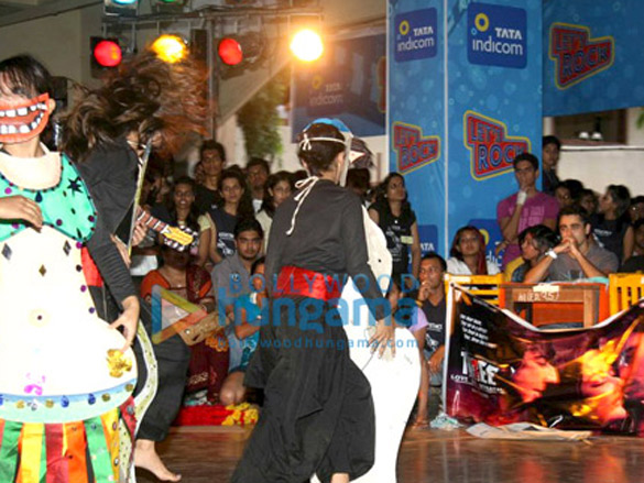 imran khan judges a dance contest at malhar fest 5