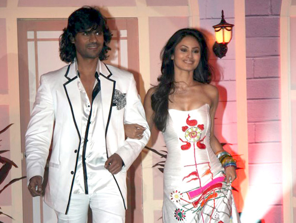 rakhi and tv celebs at the launch of pati patni aur woh 23