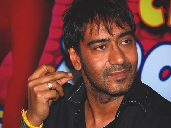 sanjay dutt and ajay devgan promote all the best 12