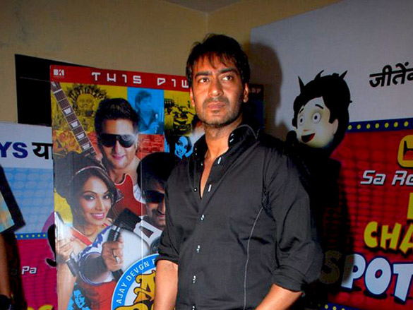 sanjay dutt and ajay devgan promote all the best 22