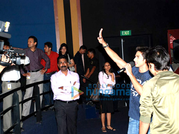 shahid kapoor at kaminey promotional event 11