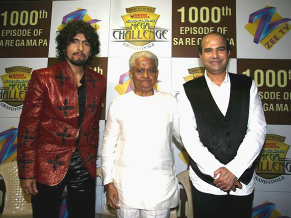 the cast of 3 idiots gracing the 1000th episode of saregama 9
