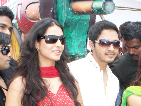 the cast of aagey se right at gun visarjan event 3