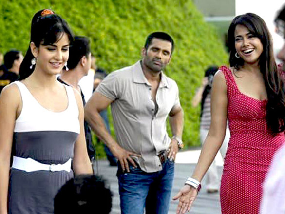 on the sets of de dana dan