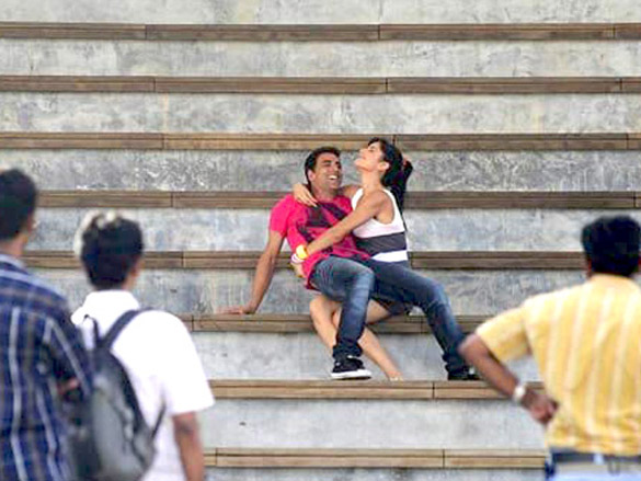 on the sets of de dana dan 14