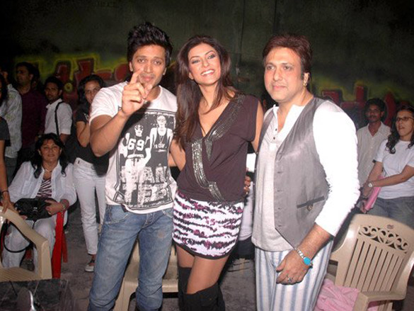 on the sets of do knot disturb 15