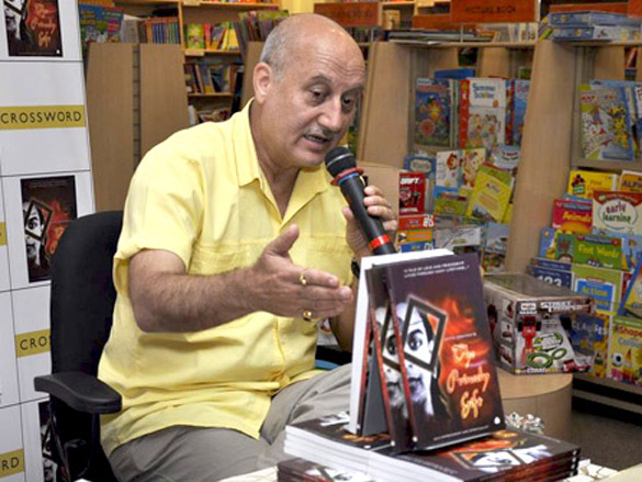 anupam kher unveils the princely gift book 5