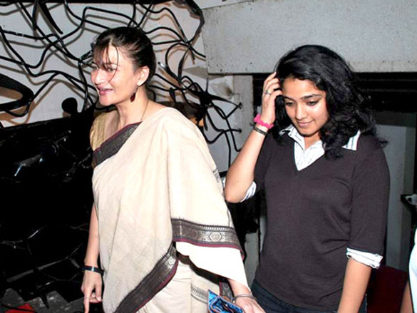 sarika at get rid of my wife play 3